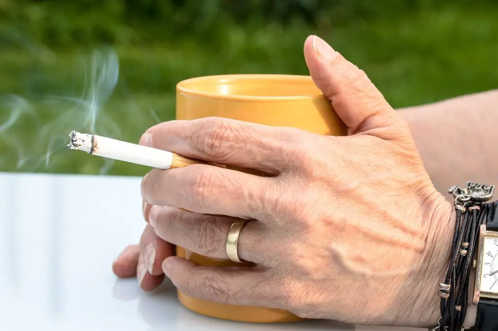 An Appealing Option For Coffee Drinkers Who Smoke (And Want To Quit)